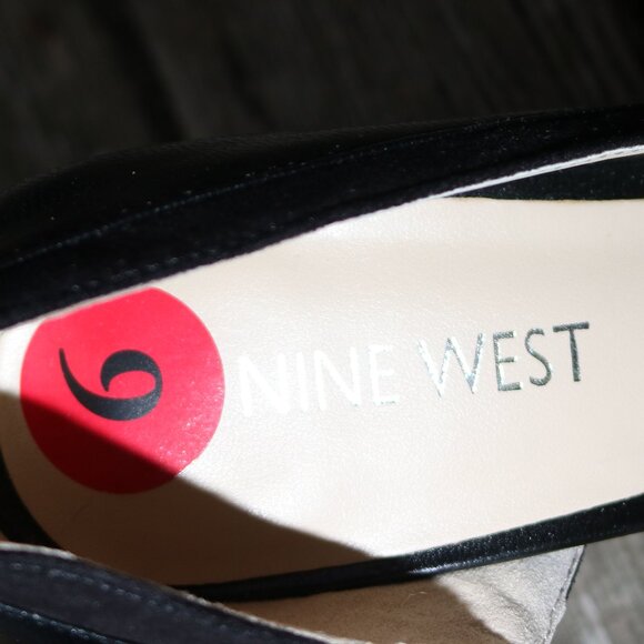 Nine West Black Leather Suede Pointy Toe Pump Heels Sz 6 - Picture 8 of 8